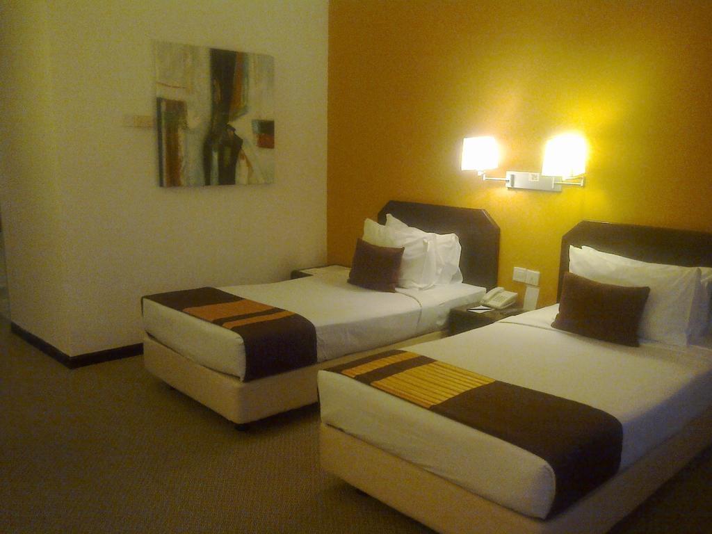 Rhr Hotel At Uniten Kajang Habitación foto