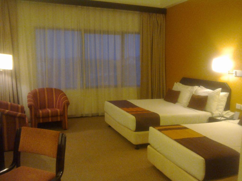 Rhr Hotel At Uniten Kajang Habitación foto